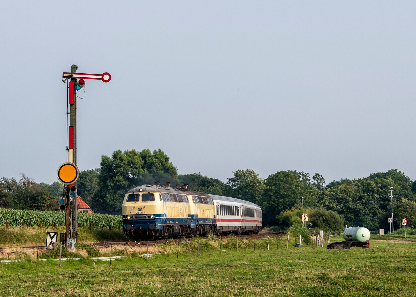 Railsystems 218 490 og 218 480 med dagens sidste InterCity-tog
