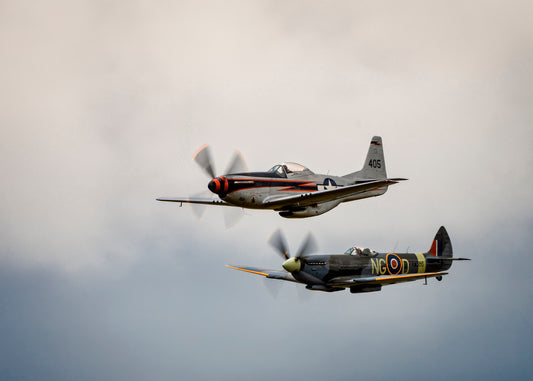 Spitfire og Cavalier P-51D Mustang